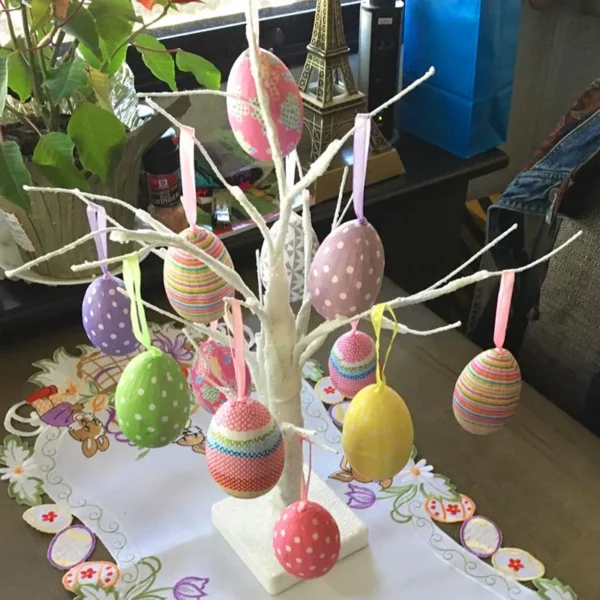 Œufs de pâques en mousse, 12 pièces, décorations de fête de pâques pour la maison, lapin coloré oiseau suspendu, jouet artisanal, cadeaux pour enfants - Image 6